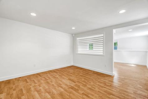 25 North End Road Georgetown ME 04548