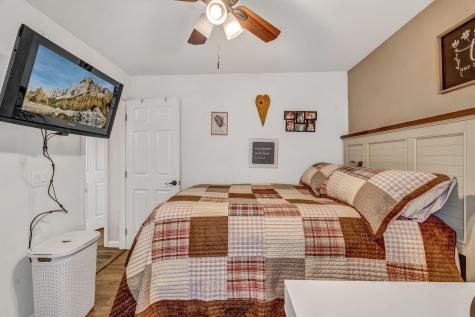 16 Death Valley Road Minot ME 04258