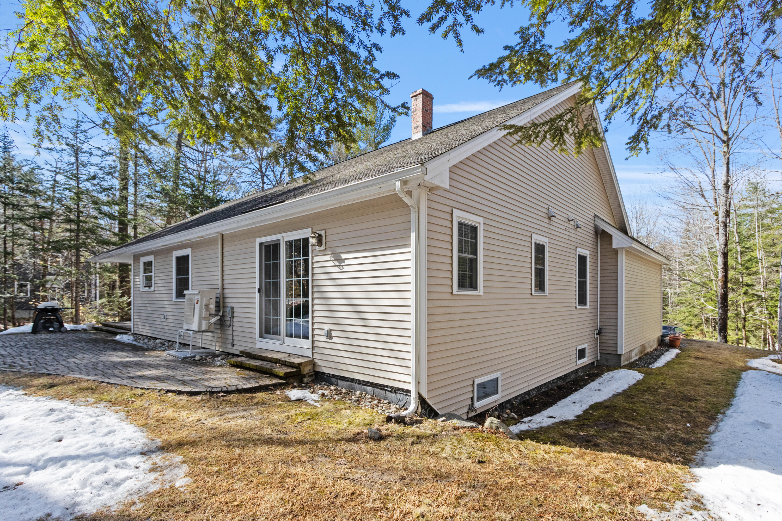 11 Merrill Drive Harrison ME 04040
