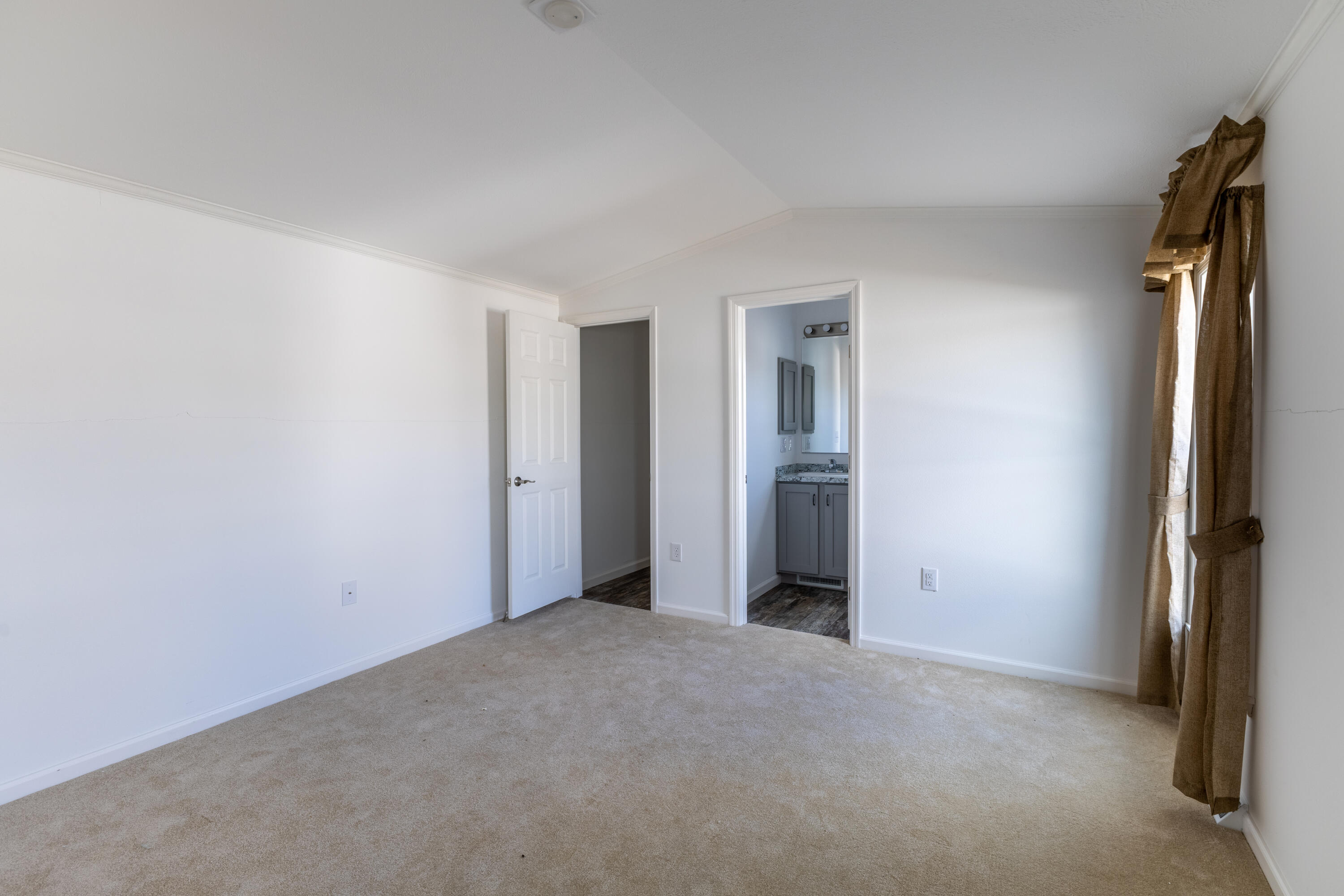 14 Eagles Nest Hancock ME 04640