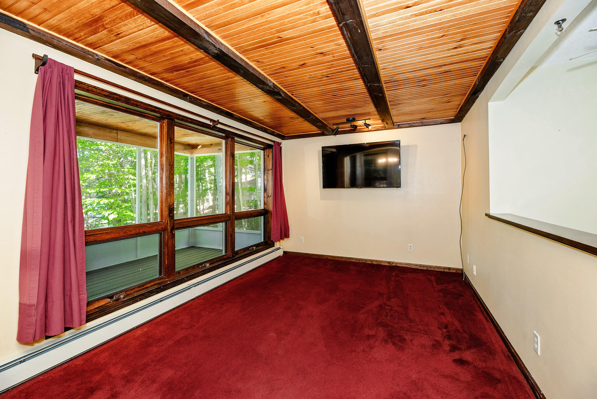 18 Briggs Lane Livermore ME 04253