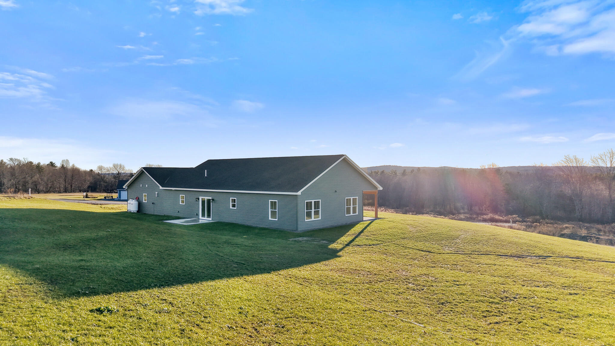 21 Mia Ridge Sidney ME 04330