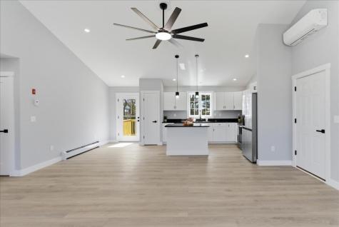 10 Meadow Lane Oxford ME 04270