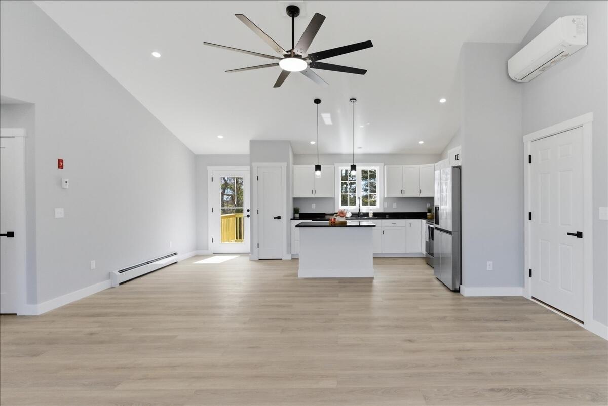 10 Meadow Lane Oxford ME 04270