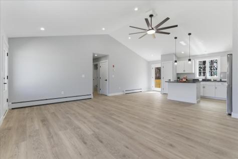 10 Meadow Lane Oxford ME 04270