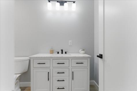 10 Meadow Lane Oxford ME 04270