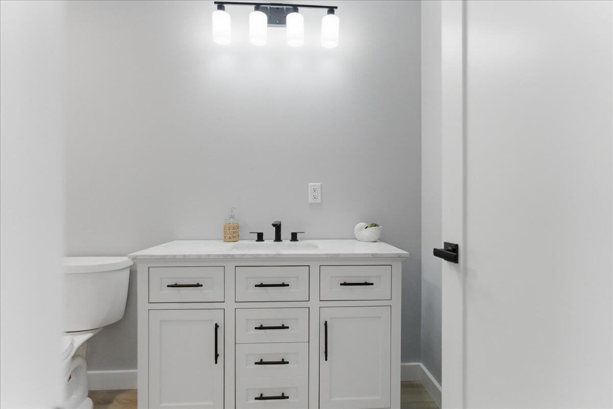 10 Meadow Lane Oxford ME 04270