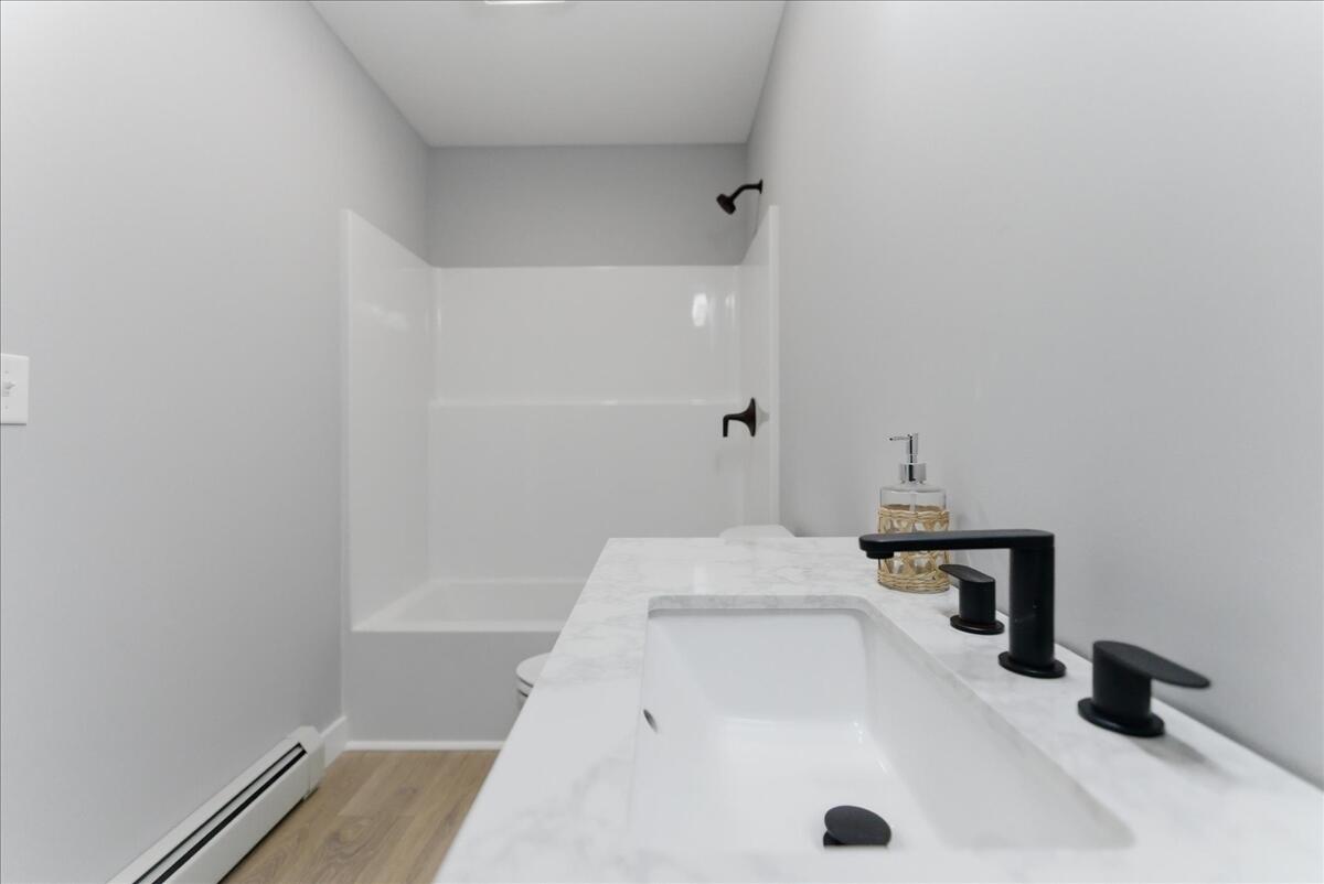 10 Meadow Lane Oxford ME 04270