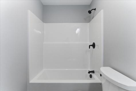 10 Meadow Lane Oxford ME 04270