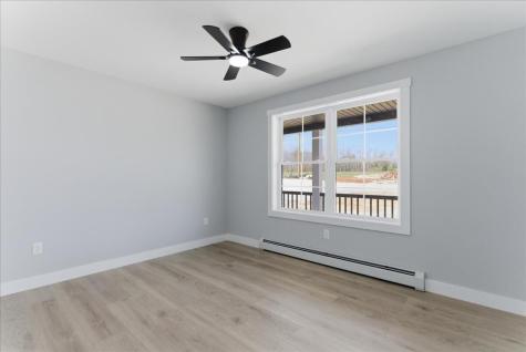 10 Meadow Lane Oxford ME 04270