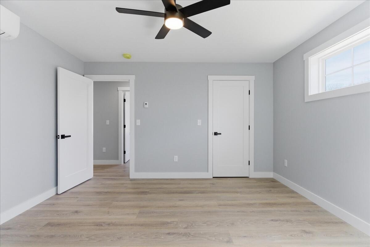 10 Meadow Lane Oxford ME 04270