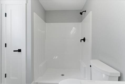 10 Meadow Lane Oxford ME 04270