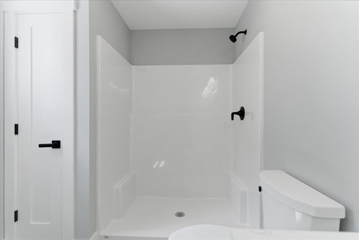 10 Meadow Lane Oxford ME 04270