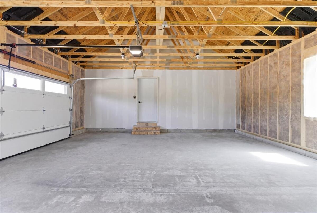 10 Meadow Lane Oxford ME 04270