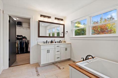 365 Walden Parke Way Bangor ME 04401