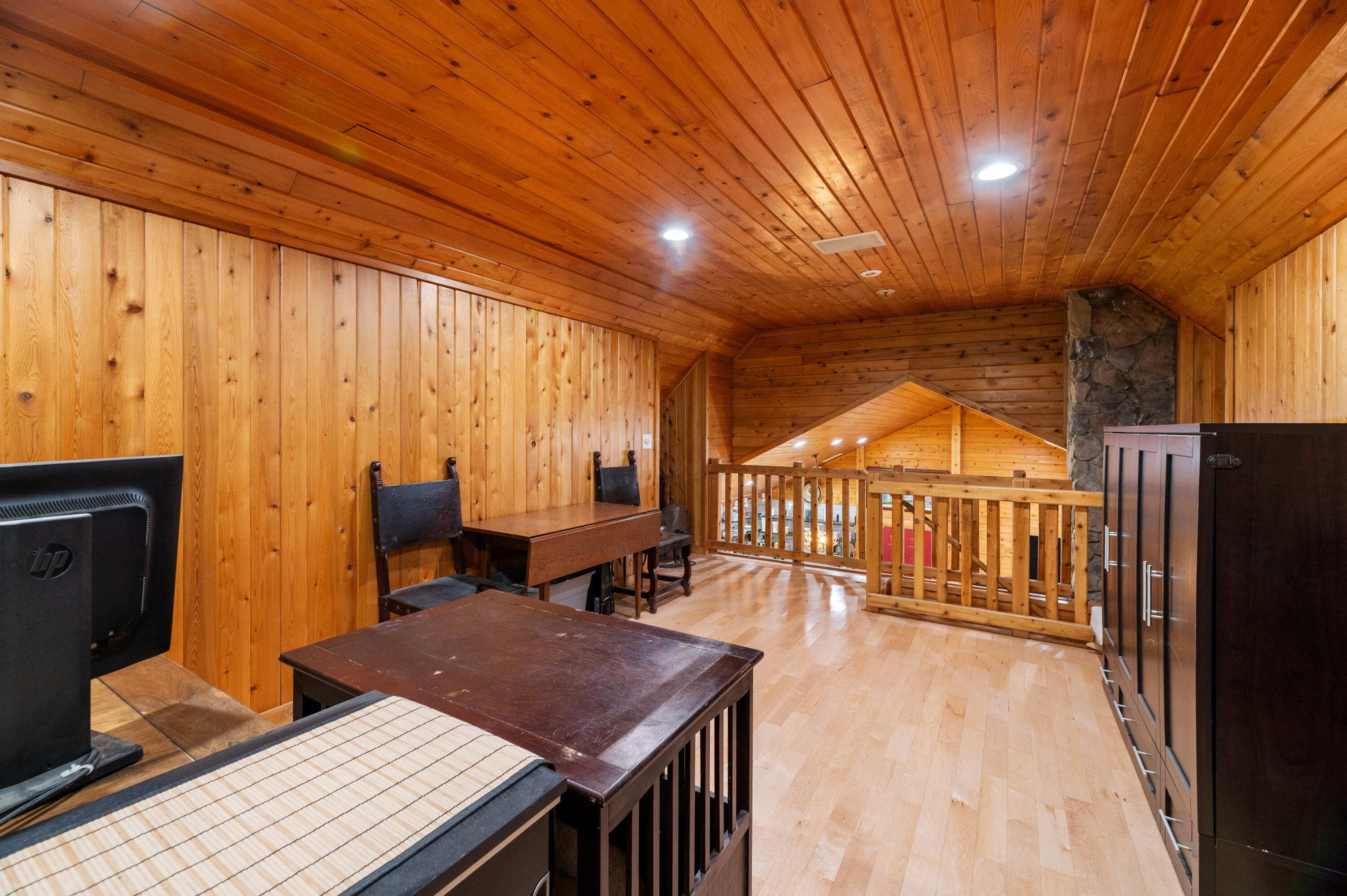 5 Canoe Court T3 R9 Nwp ME 04462