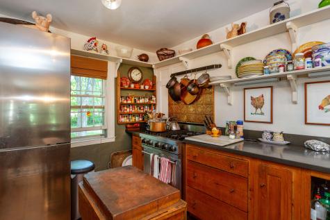 18 Winter Street Topsham ME 04086