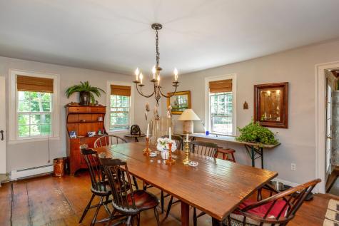18 Winter Street Topsham ME 04086
