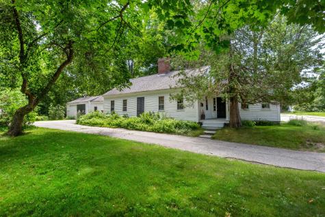 18 Winter Street Topsham ME 04086