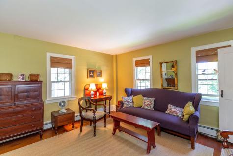 18 Winter Street Topsham ME 04086