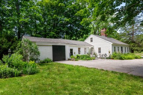 18 Winter Street Topsham ME 04086