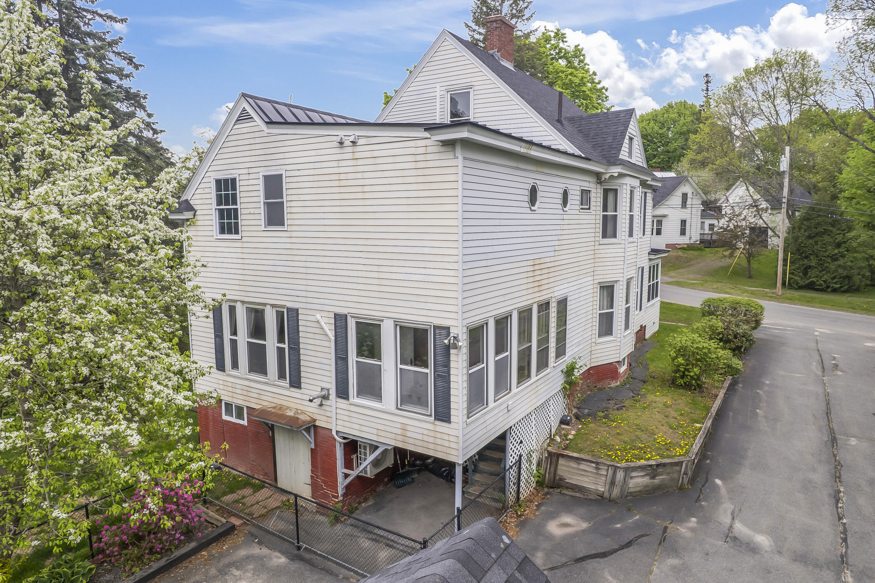 8 Prospect Street Waterville ME 04901