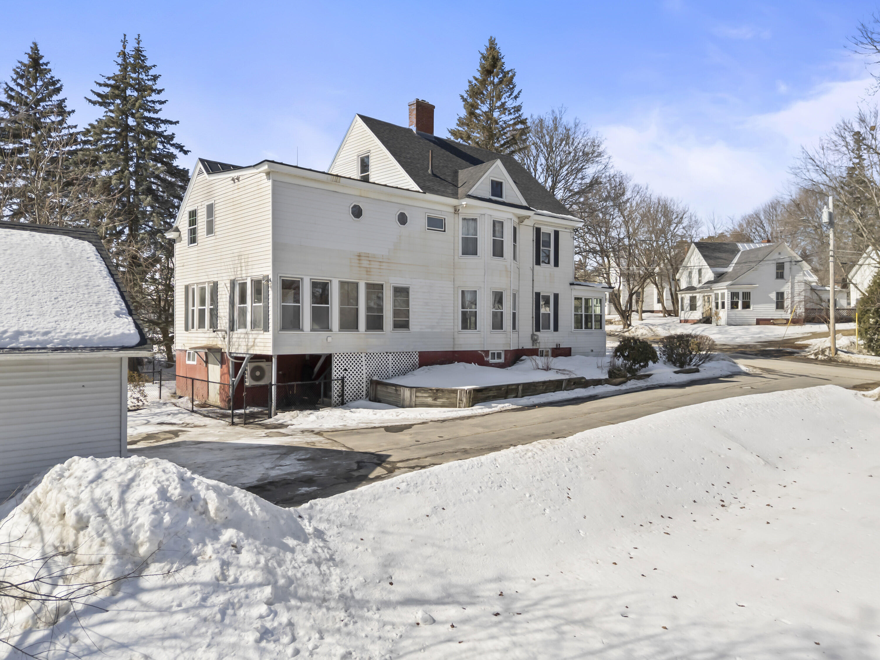 8 Prospect Street Waterville ME 04901