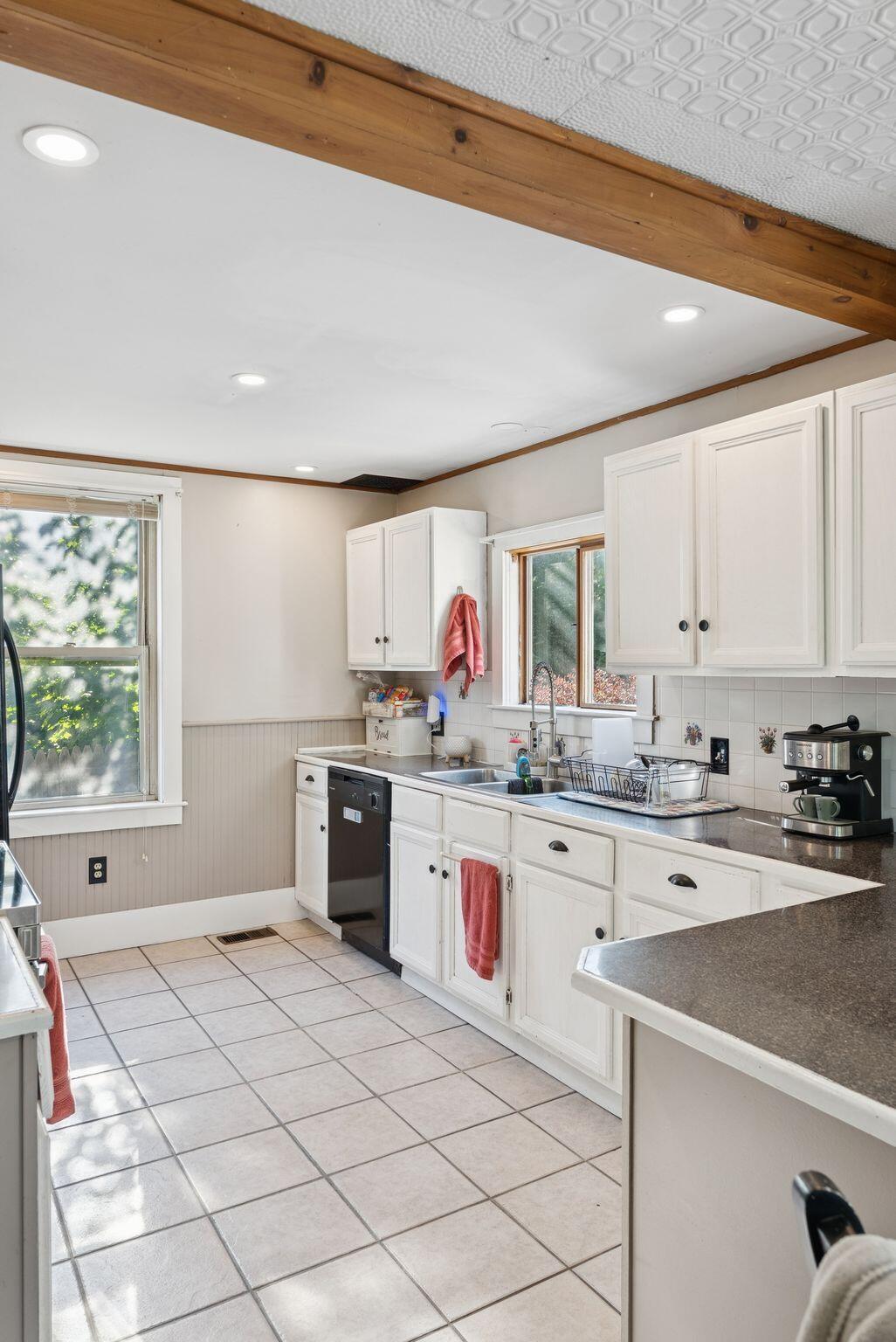 16 Murray Street Augusta ME 04330