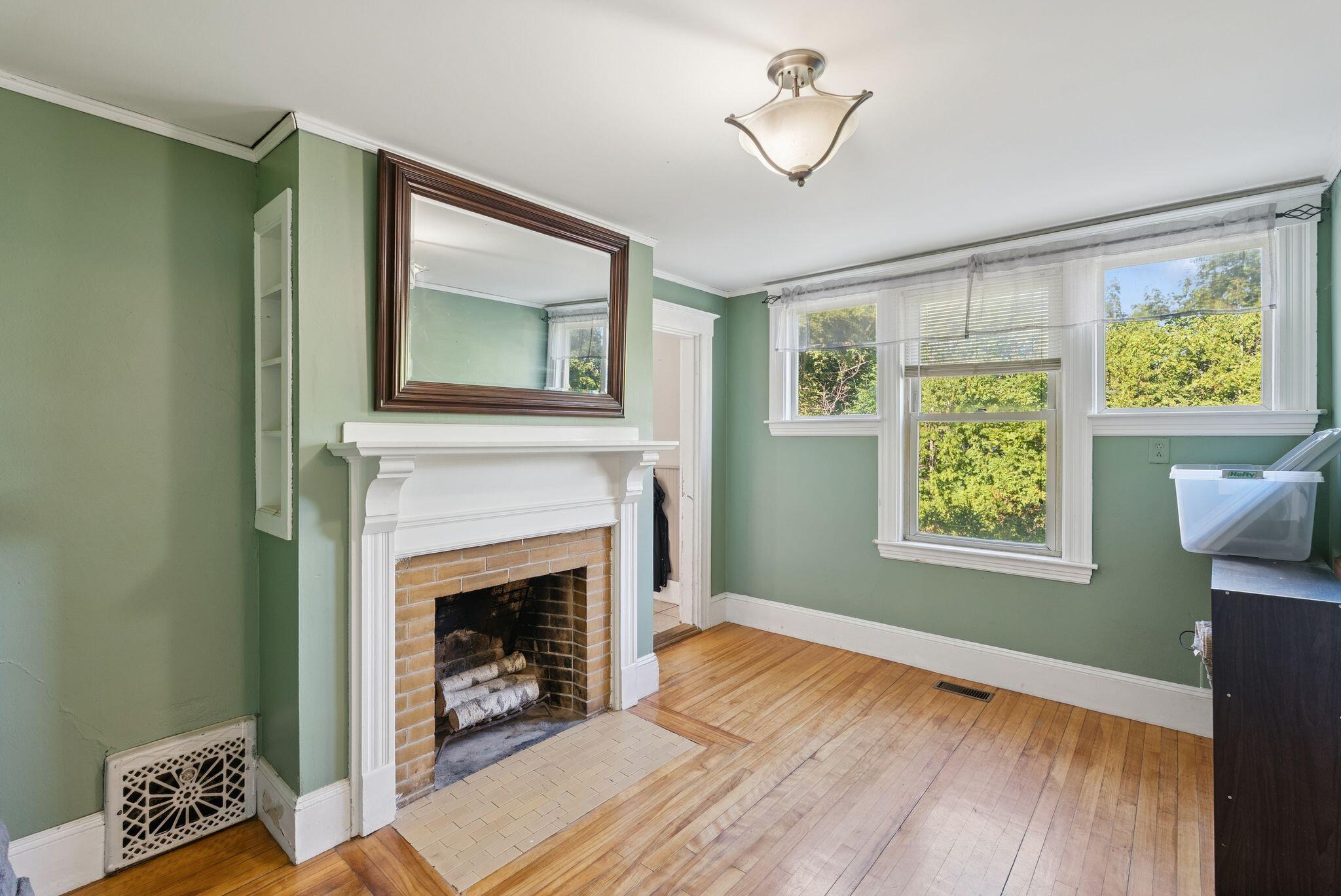 16 Murray Street Augusta ME 04330