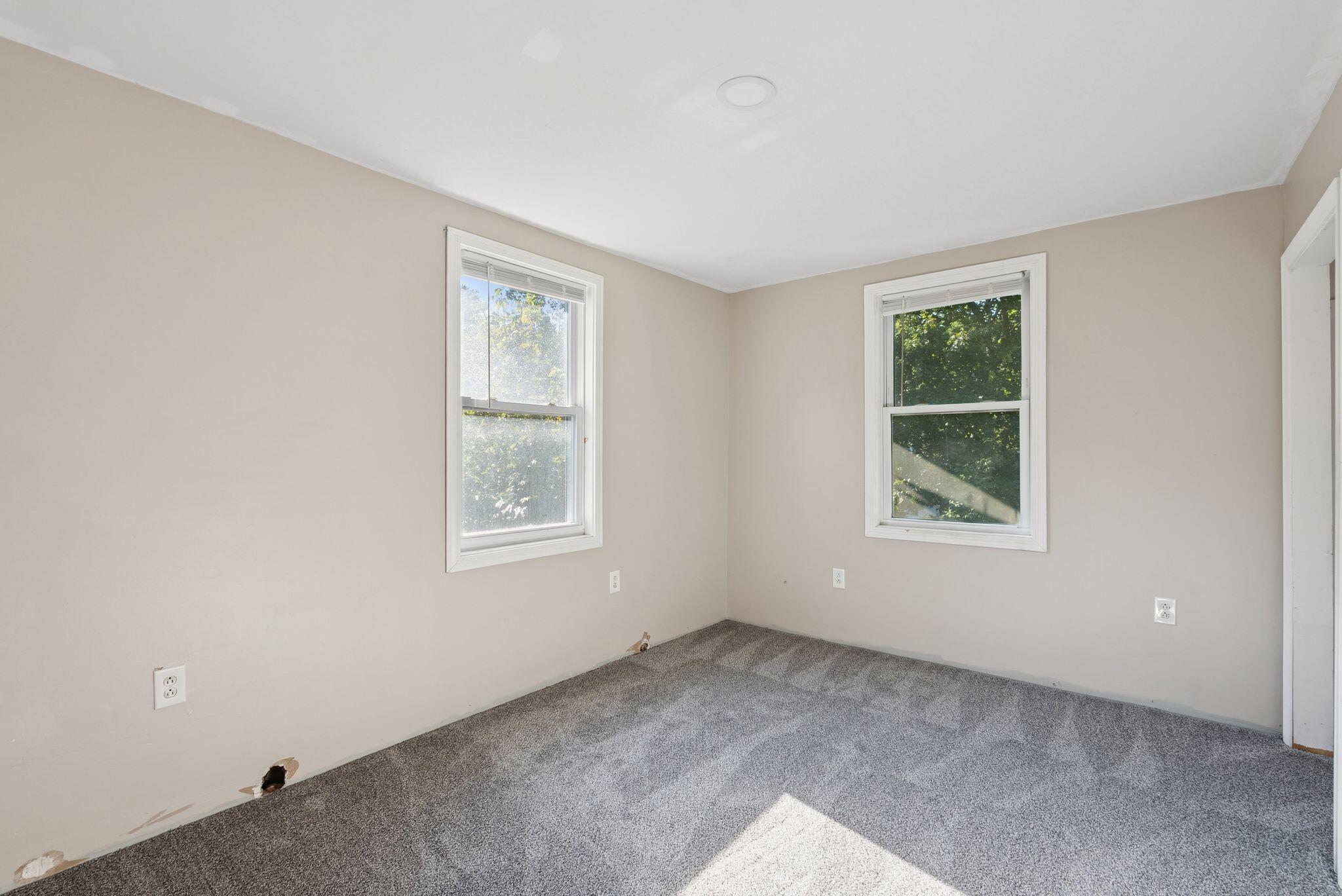 16 Murray Street Augusta ME 04330