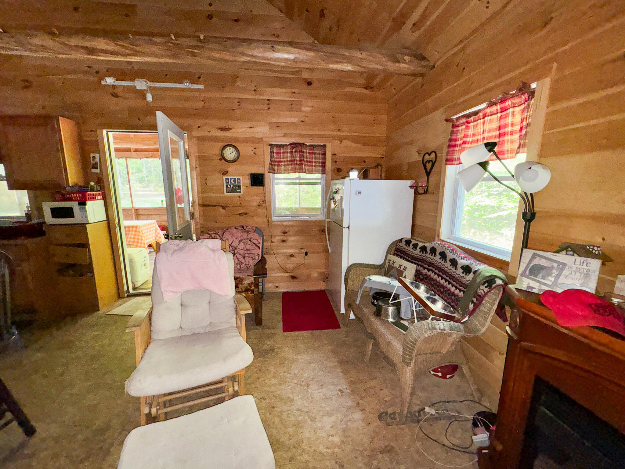 7 Wilderness Way Burlington ME 04417