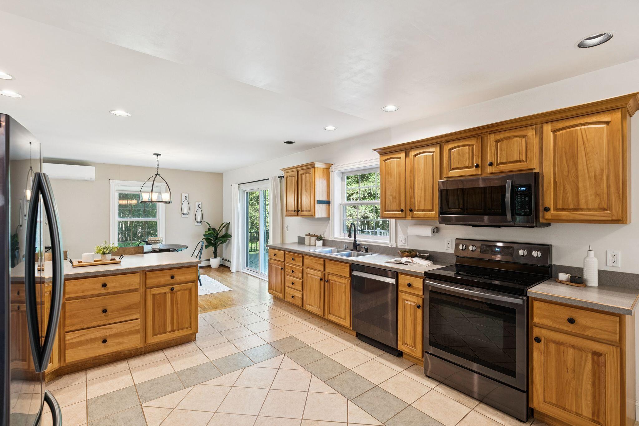 19 Independence Way Falmouth ME 04105