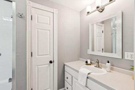 19 Independence Way Falmouth ME 04105