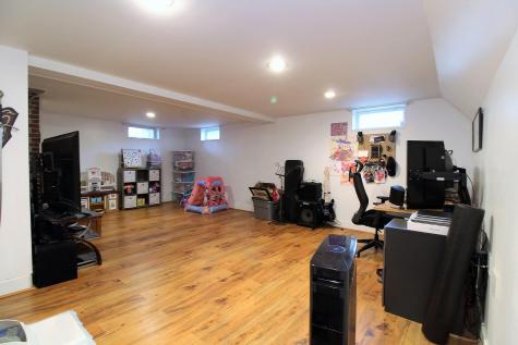 14 Peavey Avenue Windham ME 04062