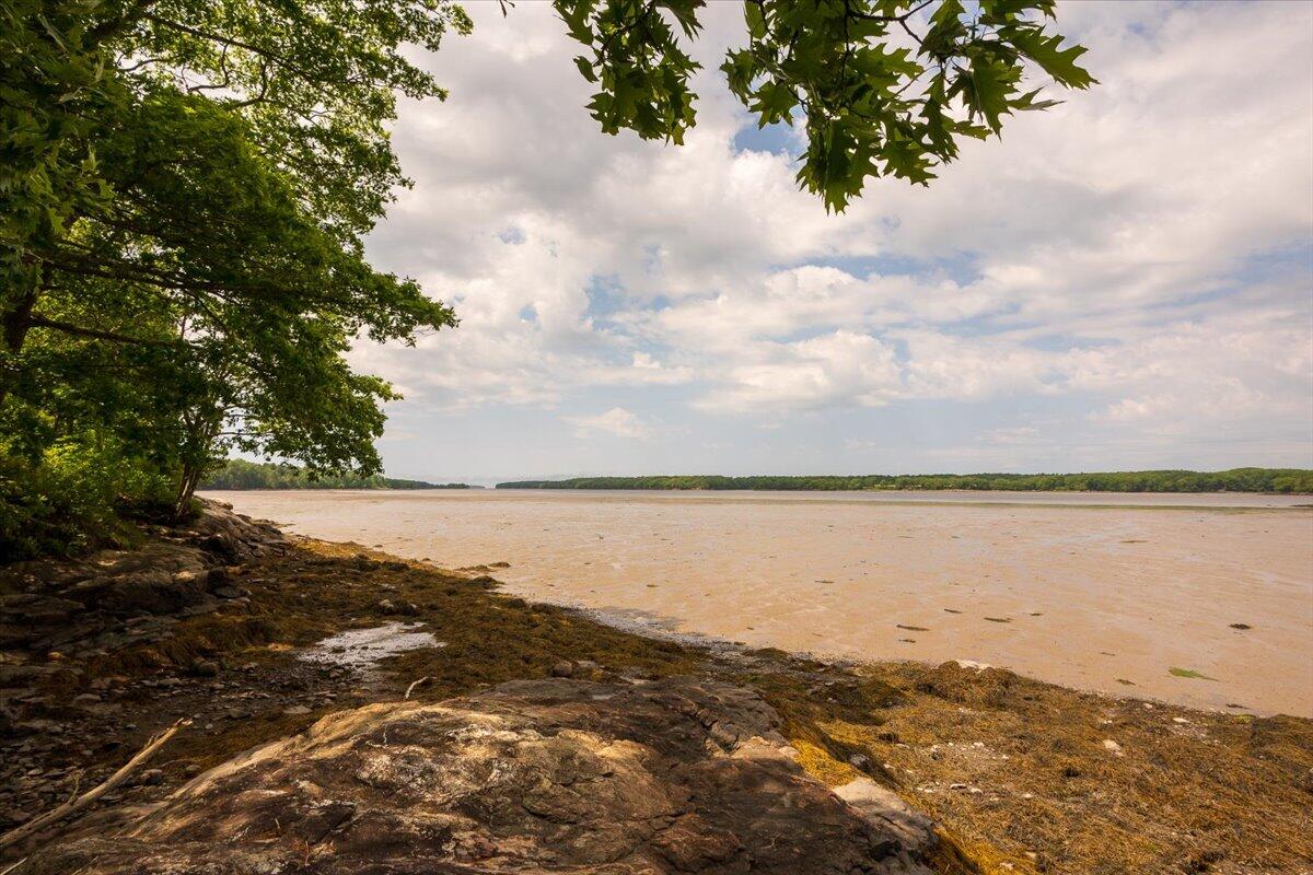 76 Donahue Drive South Thomaston ME 04858