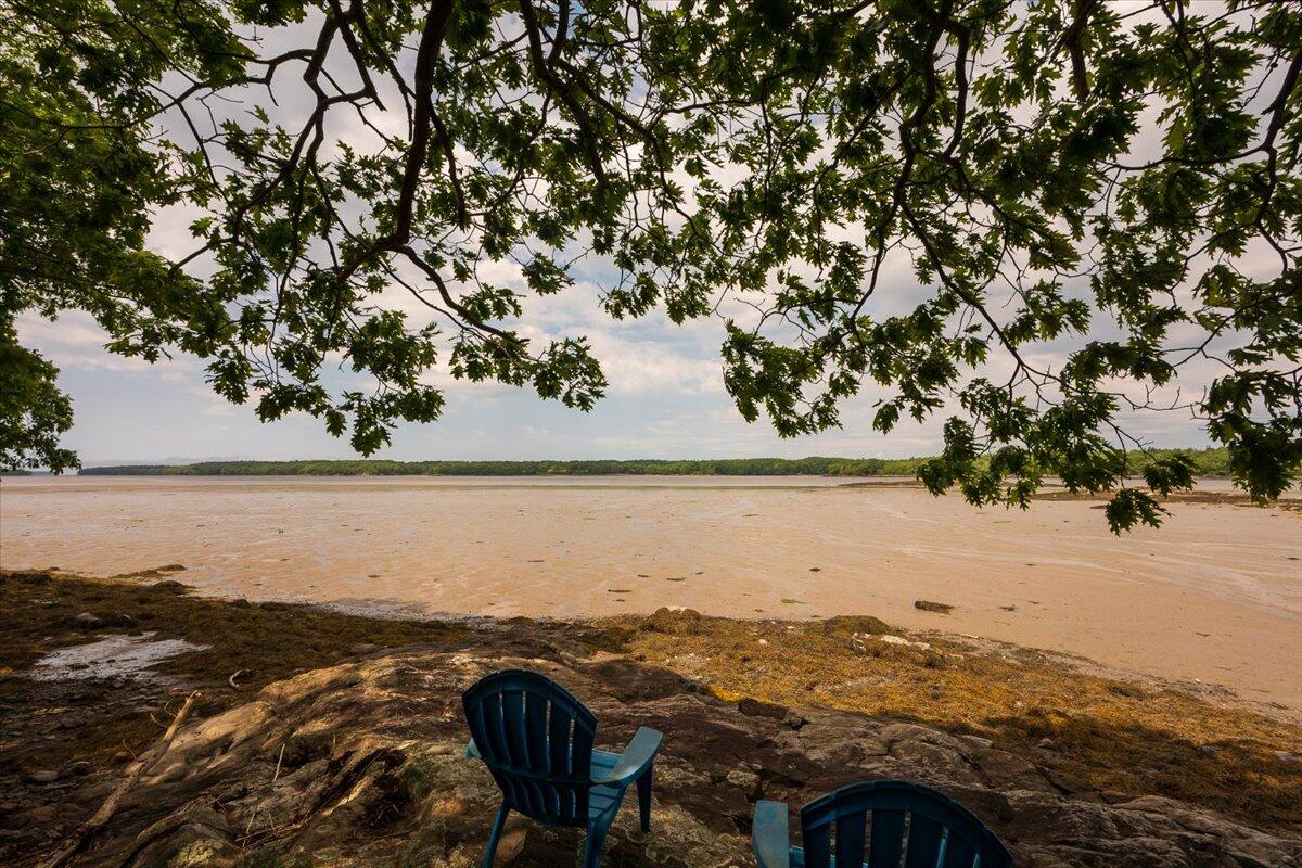 76 Donahue Drive South Thomaston ME 04858