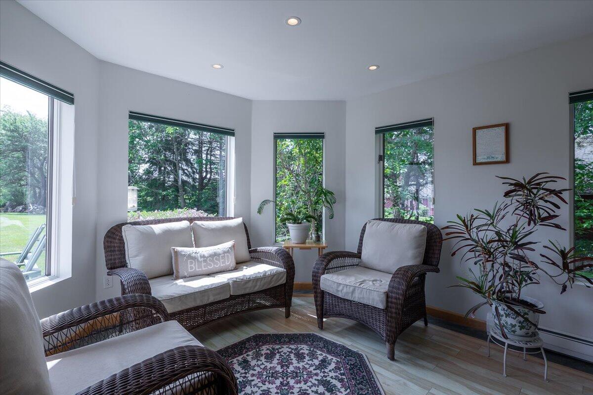 76 Donahue Drive South Thomaston ME 04858