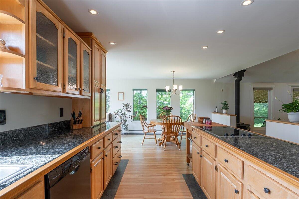 76 Donahue Drive South Thomaston ME 04858