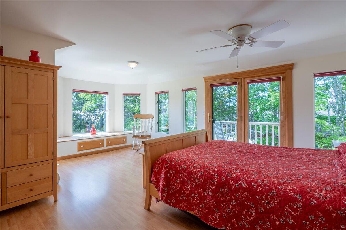 76 Donahue Drive South Thomaston ME 04858