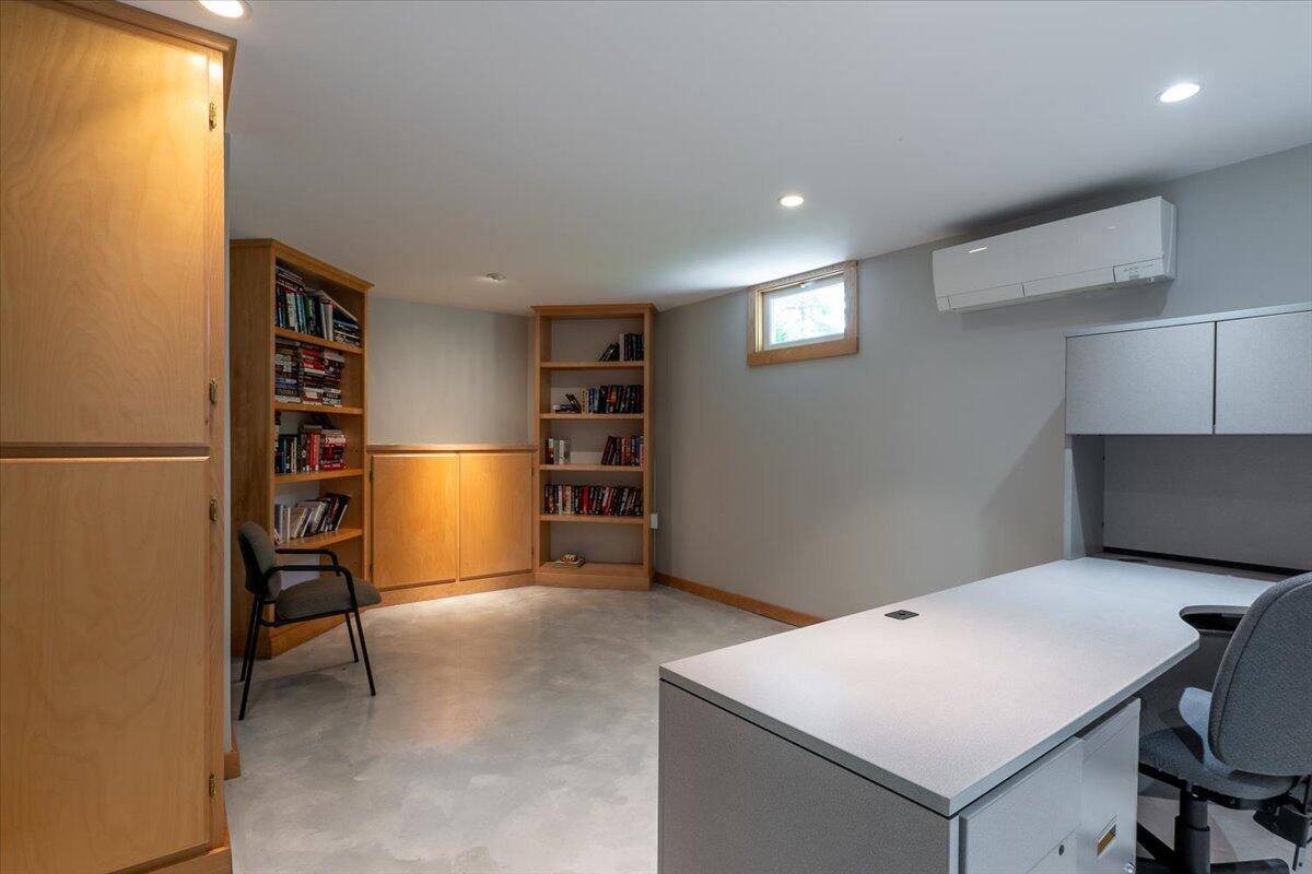 76 Donahue Drive South Thomaston ME 04858