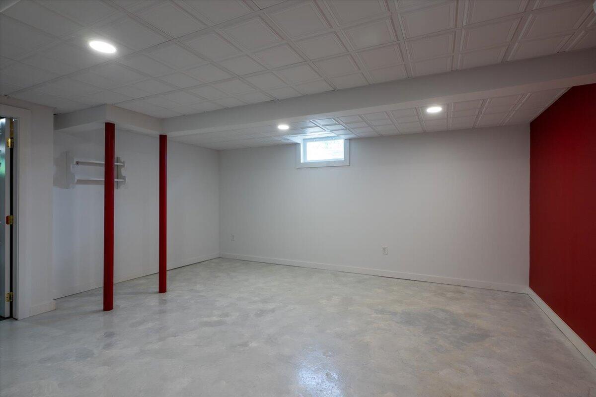 76 Donahue Drive South Thomaston ME 04858