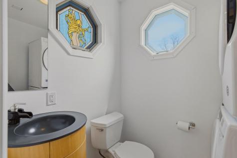 17 Commercial Street Kittery ME 03904