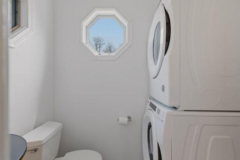 17 Commercial Street Kittery ME 03904