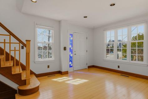 17 Commercial Street Kittery ME 03904