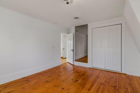 17 Commercial Street Kittery ME 03904