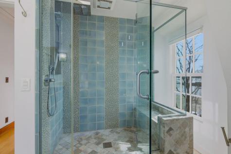 17 Commercial Street Kittery ME 03904