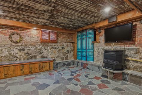 17 Commercial Street Kittery ME 03904