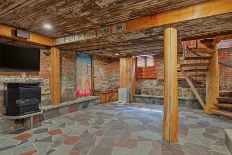 17 Commercial Street Kittery ME 03904