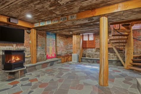 17 Commercial Street Kittery ME 03904