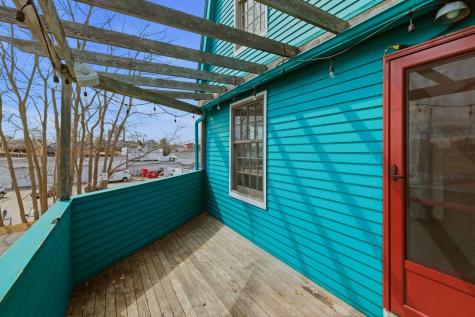 17 Commercial Street Kittery ME 03904